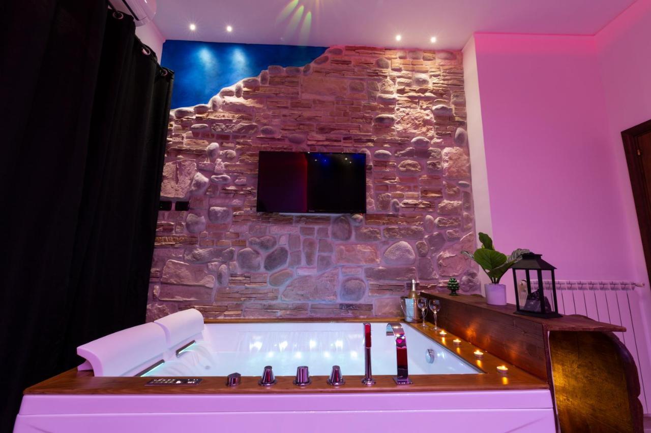 Luxury * Pompei